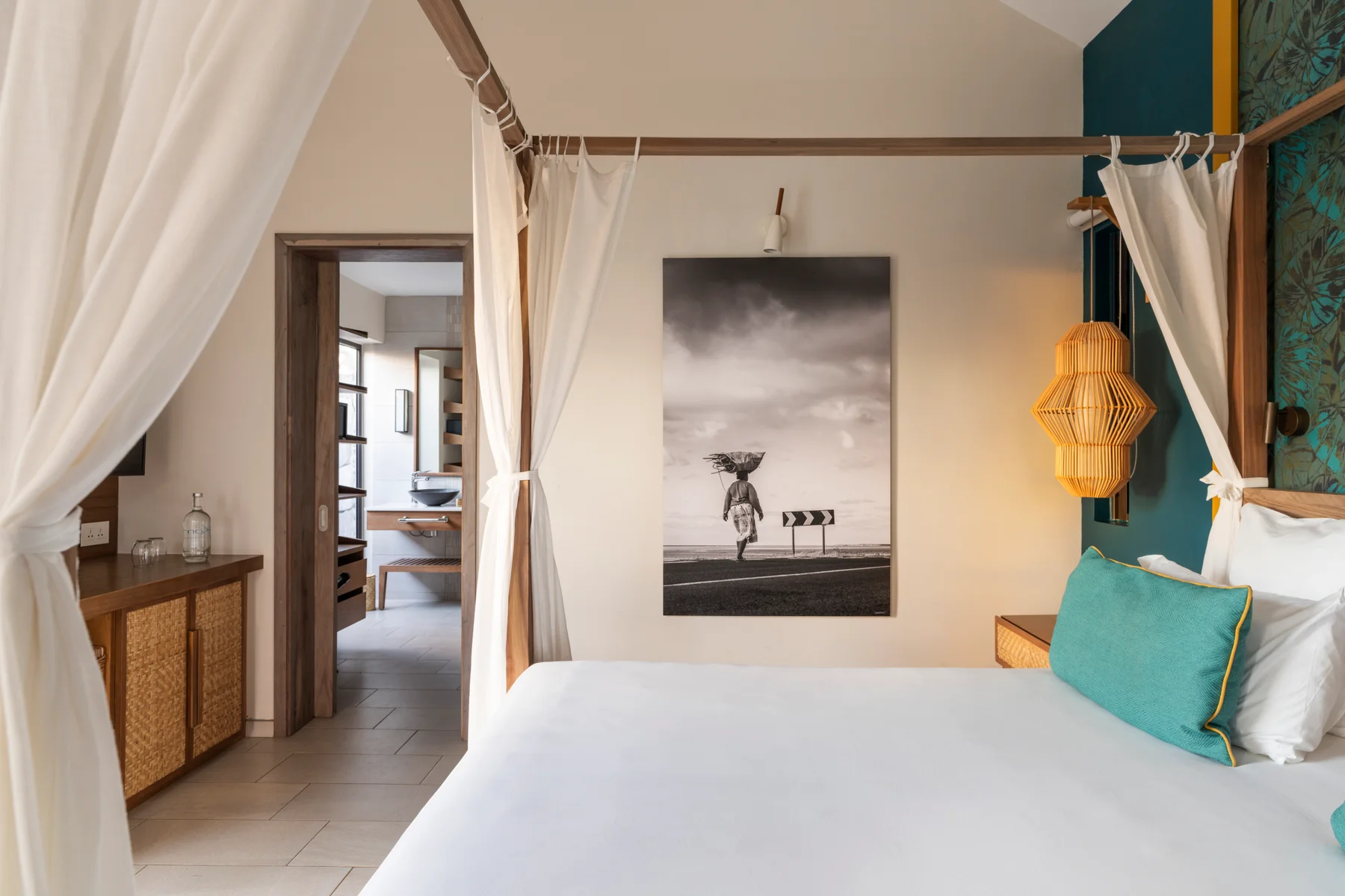 Constance Tekoma, Rodrigues-1